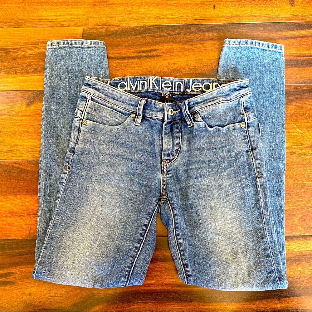 Calvin Klein Jeans Body Light Wash Tapered Denim